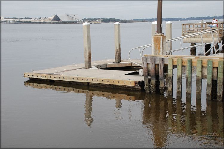 Arlington Lions Club Boat Ramp Floating Docks/Fishing Pier (St. Johns River)