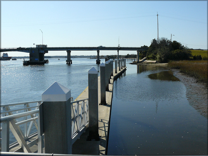 Floating Dock at Sisters Creek Marina (Sisters Creek)