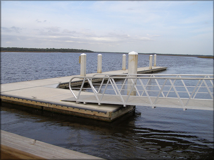 Floating Dock at Palms Fish Camp and Boat Ramp (Clapboard Creek)